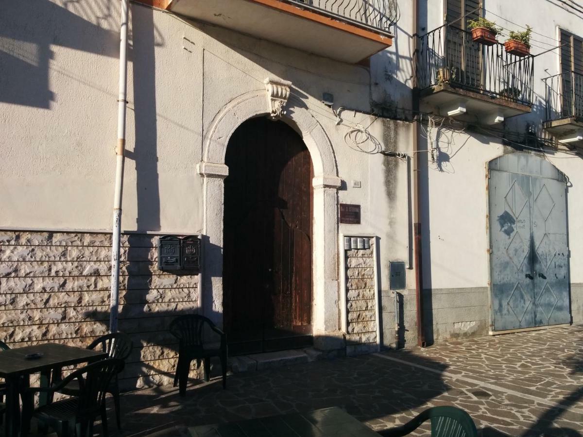 B & B Tancredi Каньяно-Варано Экстерьер фото